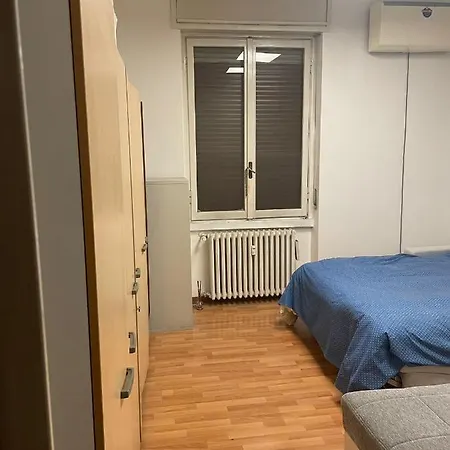 Apartment Deluxe *